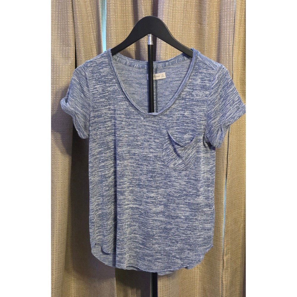 Abercrombie & Fitch Heathered Blue V-Neck T-Shirt Women's Size XS Front Pocket
